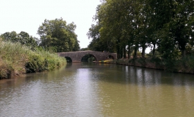 Pénichette sur le canal du Midi